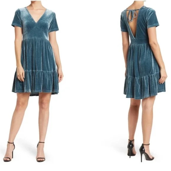 Wishlist Dresses & Skirts - Wishlist Crushed Teal Velvet Tiered Dress size small